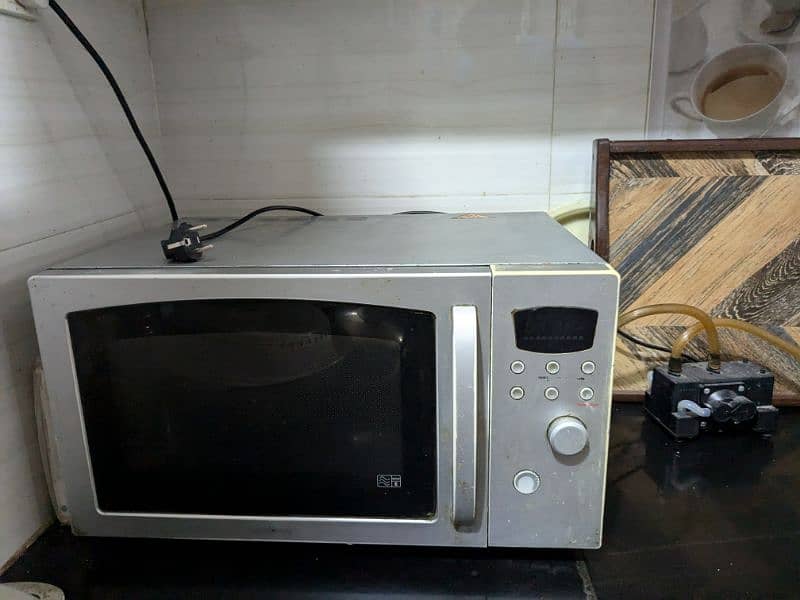 Dawlance Microwave 3