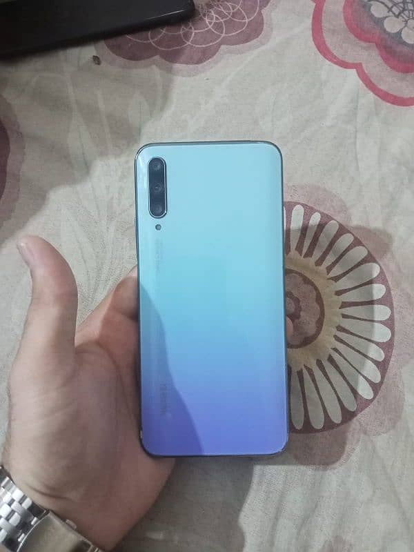 Huawei y9s pop up camera 4