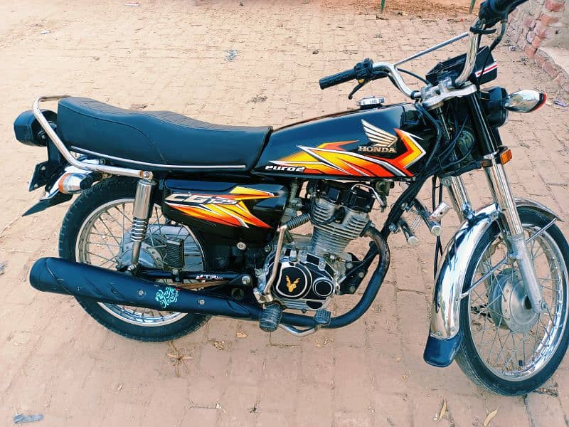 Honda CG125 2021 All Punjab Number Lush Condition 10/10 2