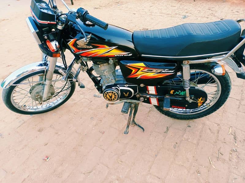 Honda CG125 2021 All Punjab Number Lush Condition 10/10 3