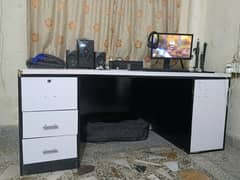 Large Size office or Computer Table for Sale