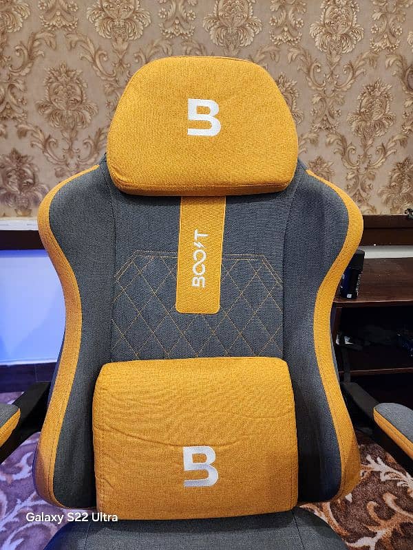 Boost Surge Pro Gaming chair 1