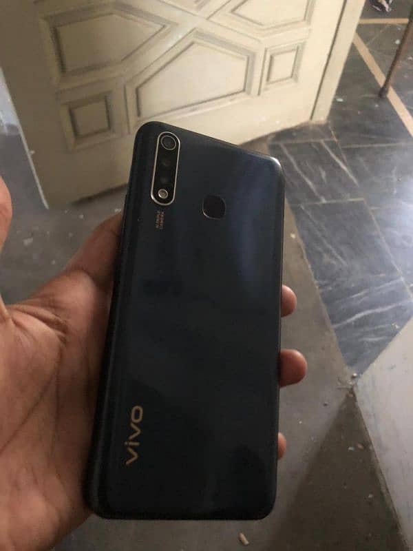 vivo y19 all ok condition 10 /9.5 3