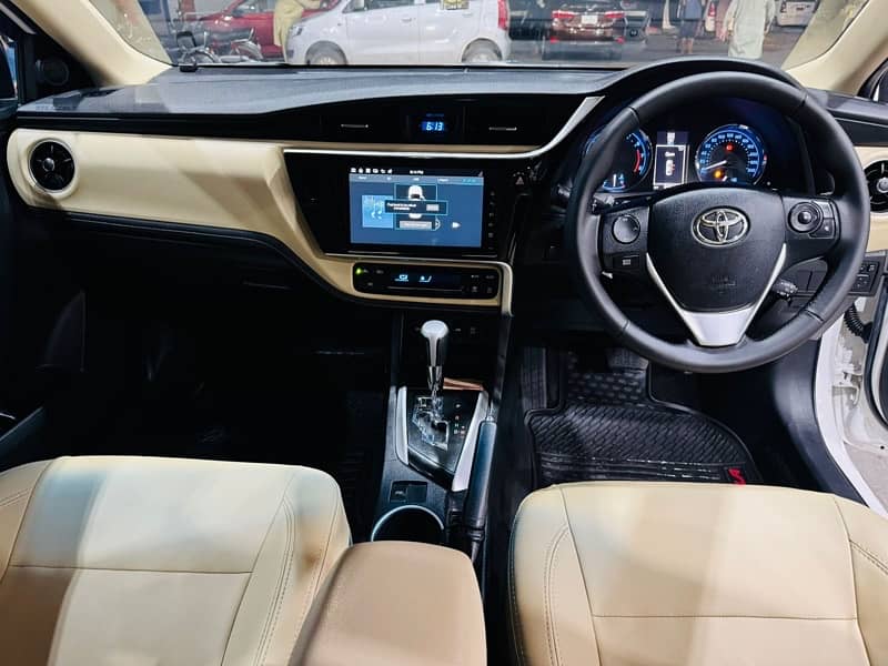 Toyota Altis Grande 2017 11