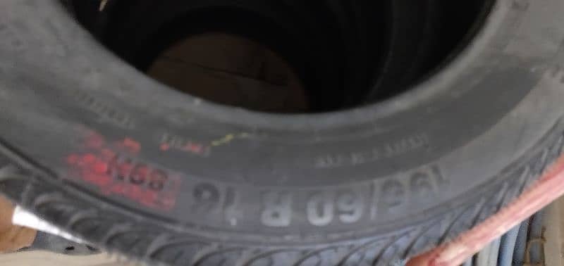 Honda brv tire 195-60-16 1