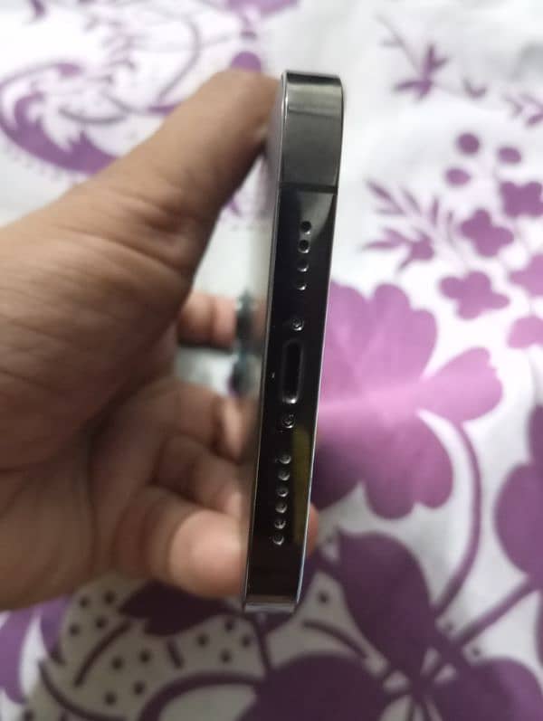 I Phone 13Pro Max 256gb Non (PTA) For Sale 5