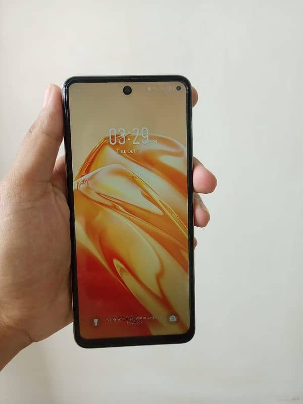 infinix 40i 8+8 128 6