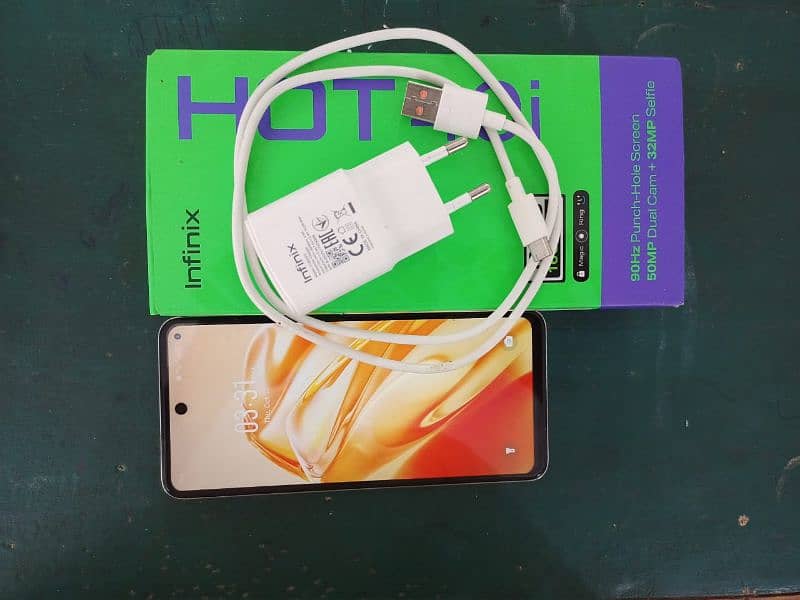 infinix 40i 8+8 128 10