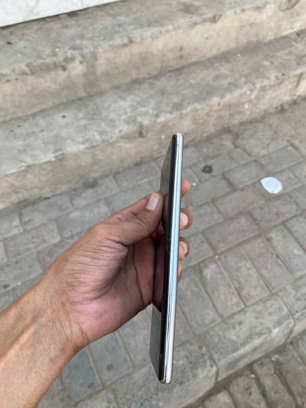 Samsung Note 10 plus 5G 256 GB 4