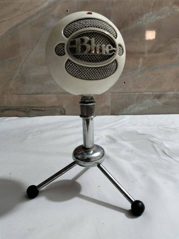 Blue Snowball mic 1