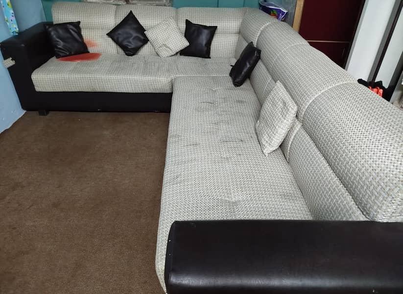 Lshaped corner sofa for sale 1