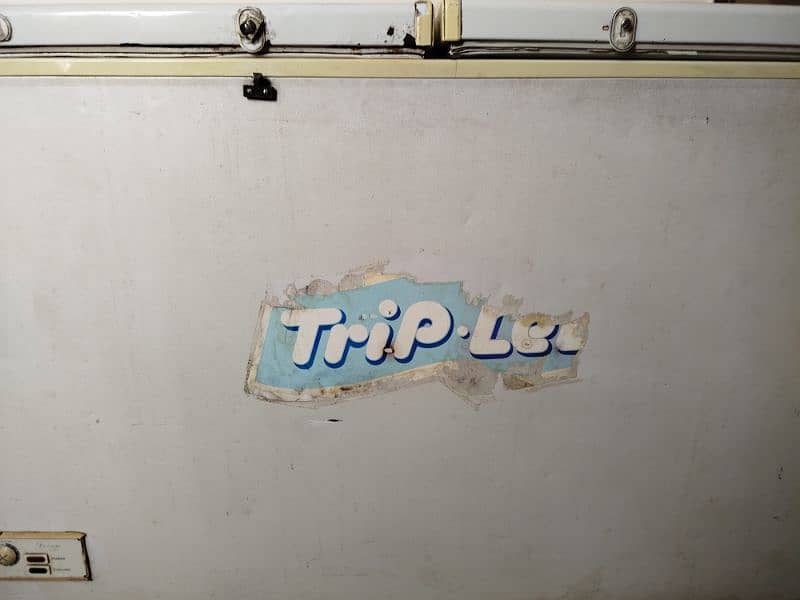 waves triplet refrigerator 0