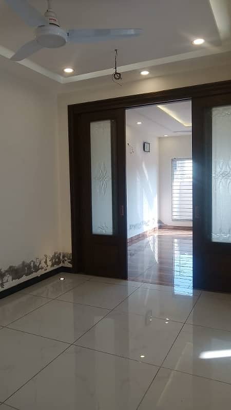 10 Marla House For Sale In Paragon City Lahore 2