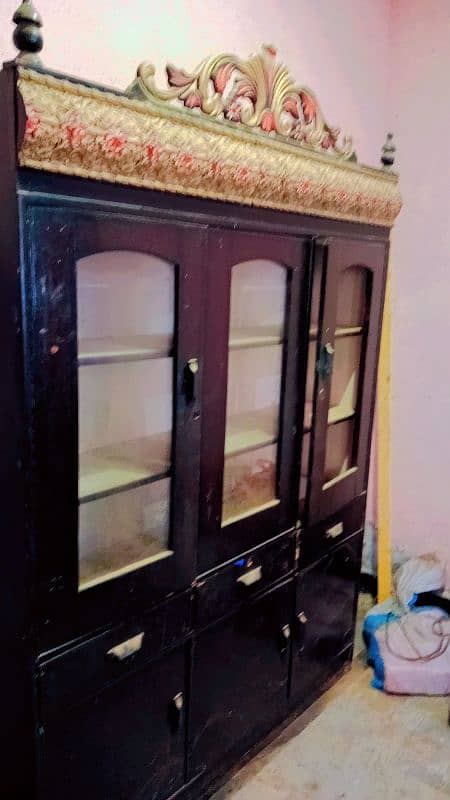 Dressing Table Shookes lush Condition For sale 3