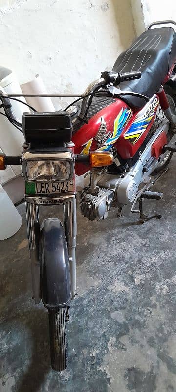 HONDA CD70 2019 1