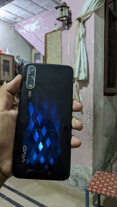 vivo s1