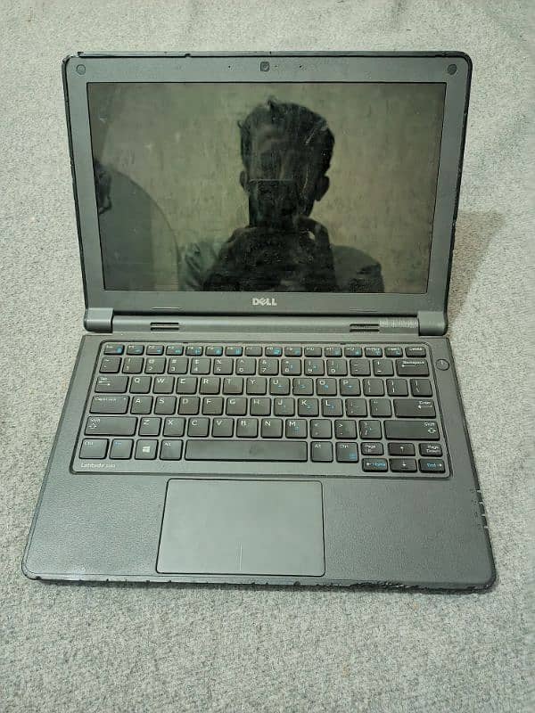 Dell Latitude 3160 (8 GB Ram 250 GB Hard Disk) with Charger 0