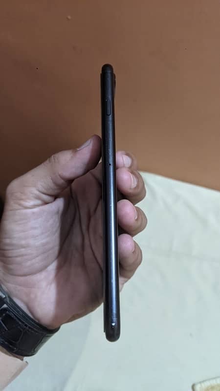 iphone 7 plus 32GB PTA approved for sale agrent 2