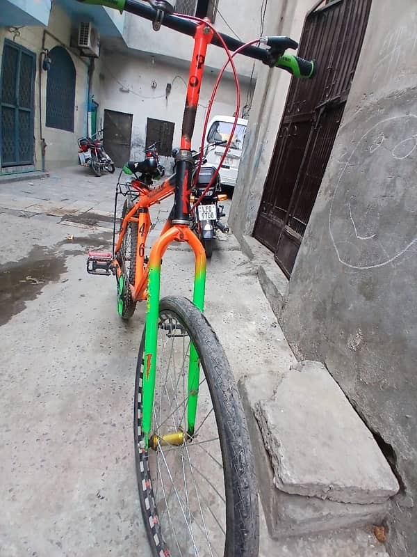 Mountain Bike in new condition . Single hand use. 1