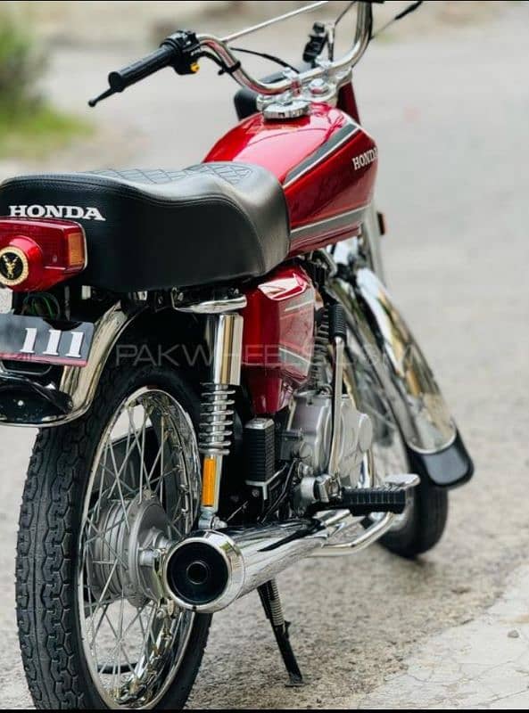 Golden Number 111 Islamabad number Honda 125 model 23 stricker24 2