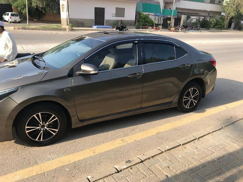 Toyota Corolla Altis 2015 1