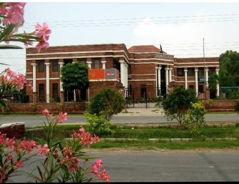 1 Kanal Residential Plot Corner Is Available For Sale In Wapda Town Phase 1 F2 Block Lahore 0