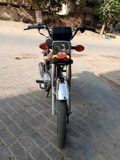 Honda CG 125 2018 black color 0