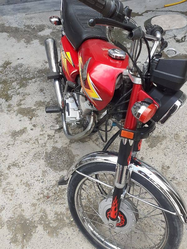 Honda CG 125 2021 hy all punjab Number hy genuine No plat sath hy 4