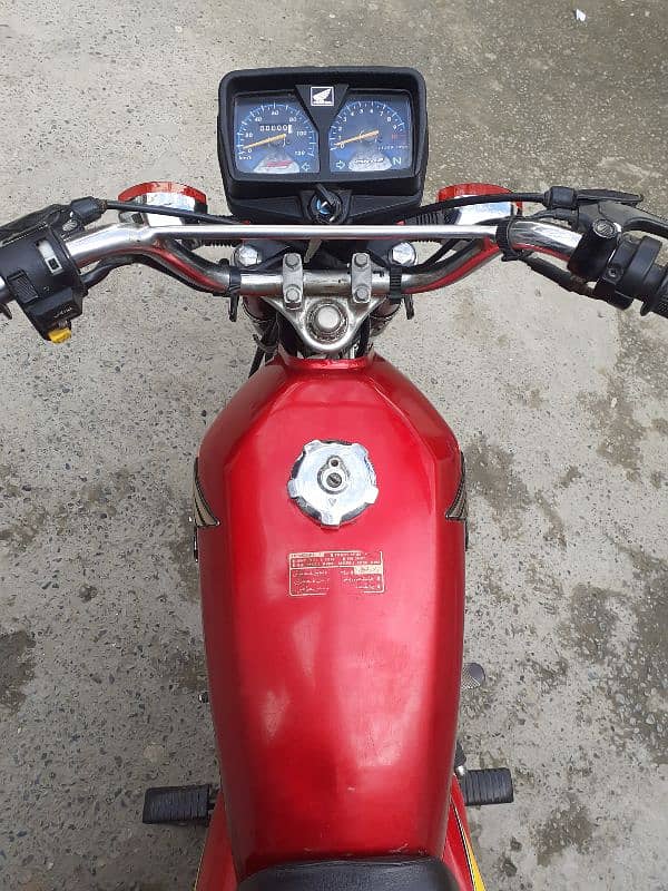 Honda CG 125 2021 hy all punjab Number hy genuine No plat sath hy 10