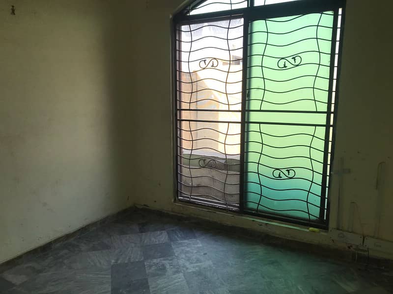 Unfurnished room with attached bath like studio apartment in 2nd floor 0