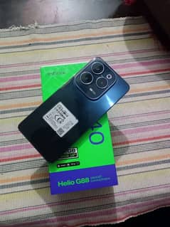 Infinix Hot 40 8 256 GB for sale ha 9 maa ke warranty ha