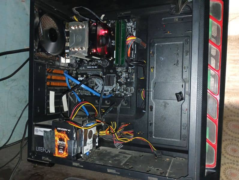 i3 8100 B365M 20GB RAM QUADRO K2000 Gaming PC. 0