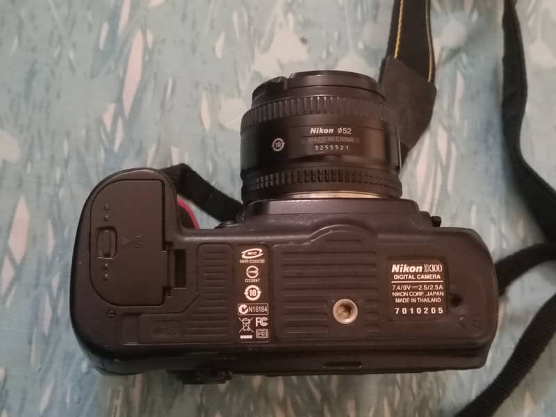 NIKON D300 LIKE NEW 20SC  DSLR SONY CANON FULL FRAME MIRRORLESS 2