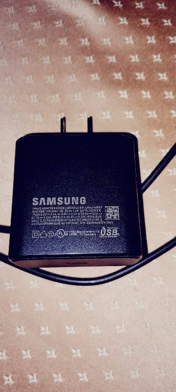 Selling Samsung Galaxy S23 Ultra Super Fast Charger 45 Watt 7