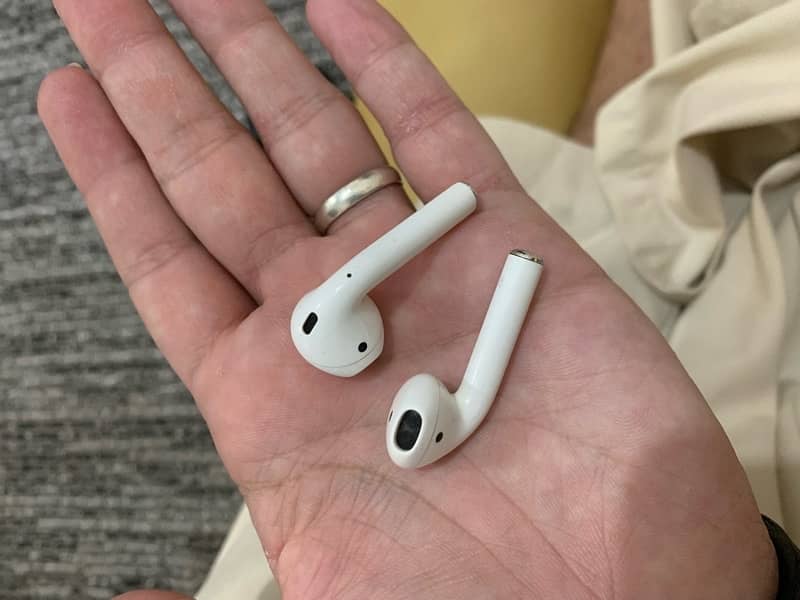 apple AirPod 6