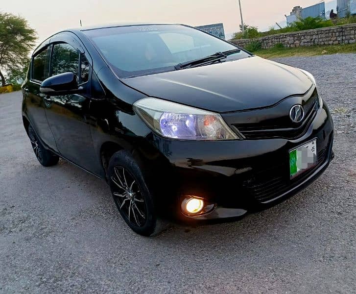 Toyota Vitz URGENT sale lush condition 1