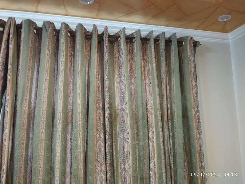 white / blue / velvet / curtain / chiffon / lounge / drawing room 9