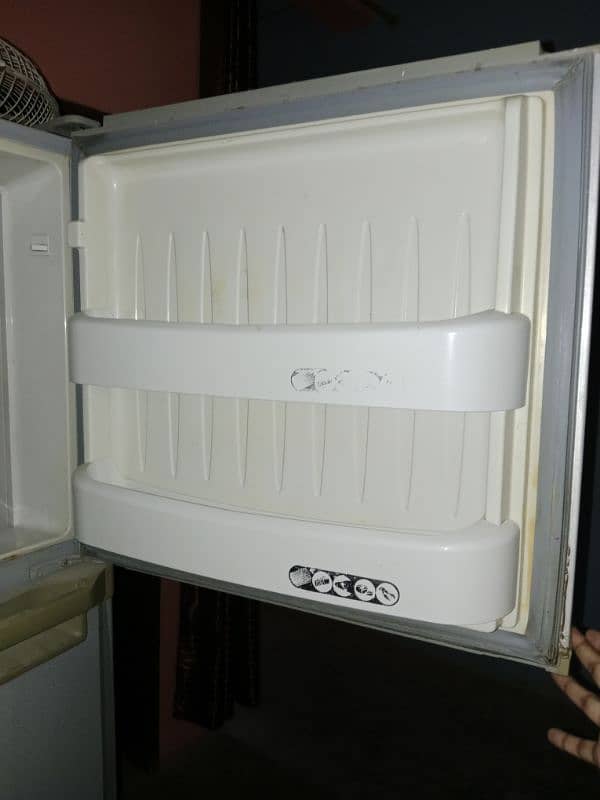 Orient Refrigerator 6