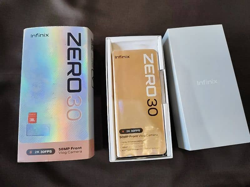 INFINIX ZERO 30, 256GB, 8+8GB, 3MONTH WARRANTY 1