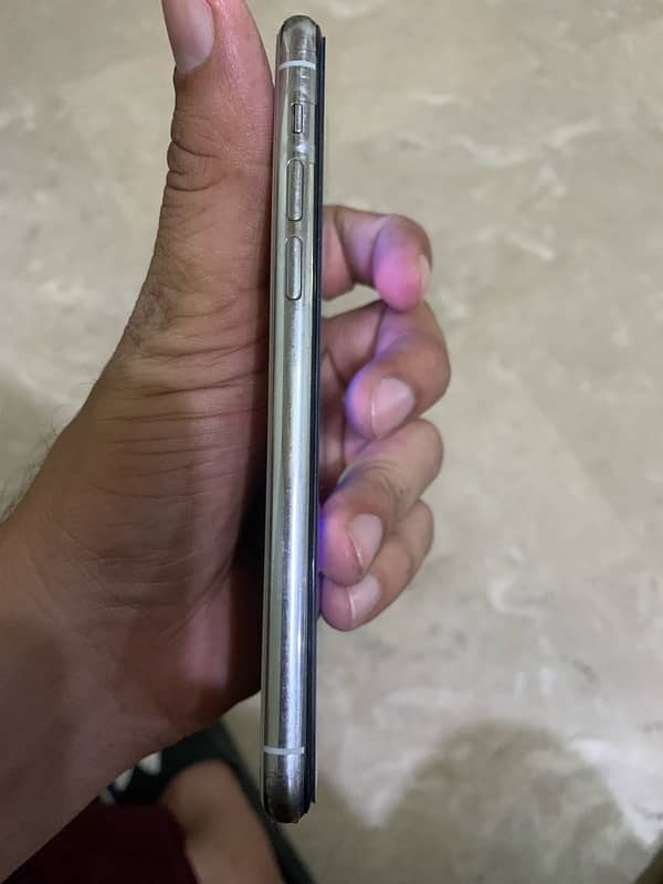 iphone 11 pro physicall pta 5