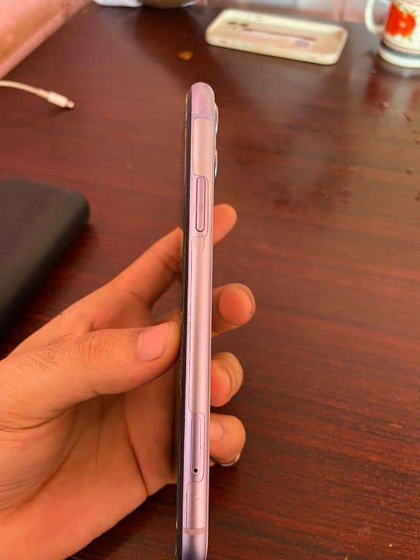 Iphone 11 64gb Non PTA 3