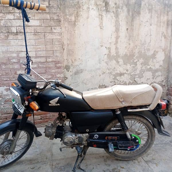 hello jisko bike chaya rabta kr sagta hai 1