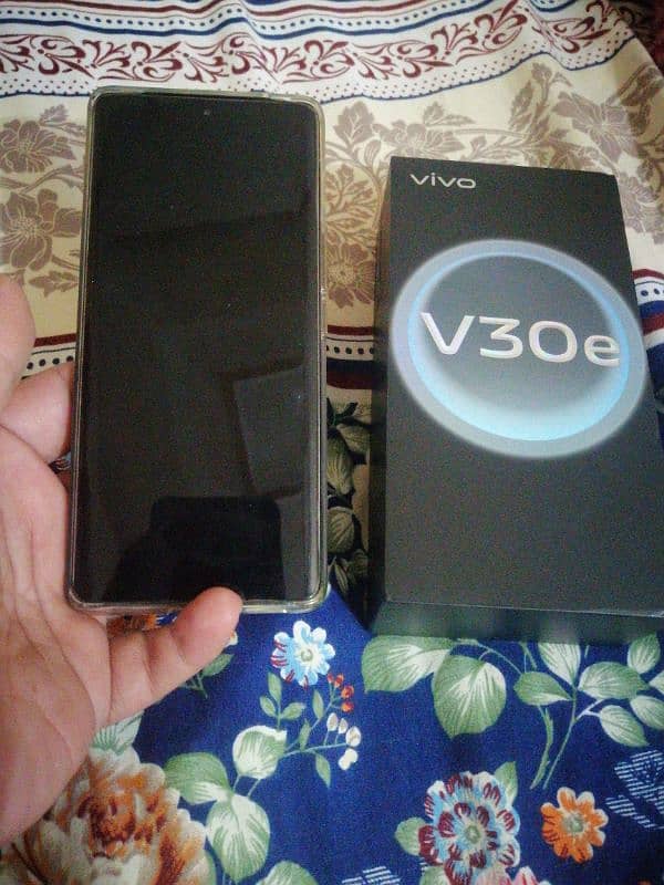 Vivo v30e Brown 2