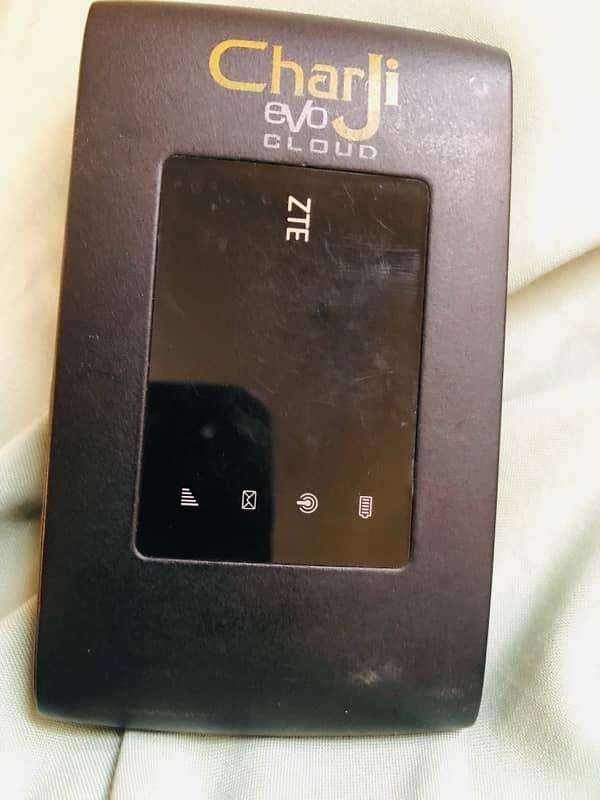 CHARJI device Use like New with Box Charger 3