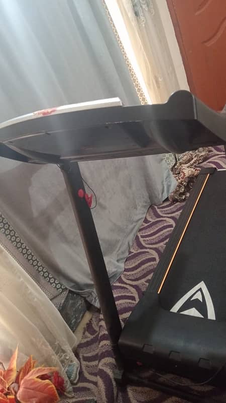 treadmill new condition for sale 3