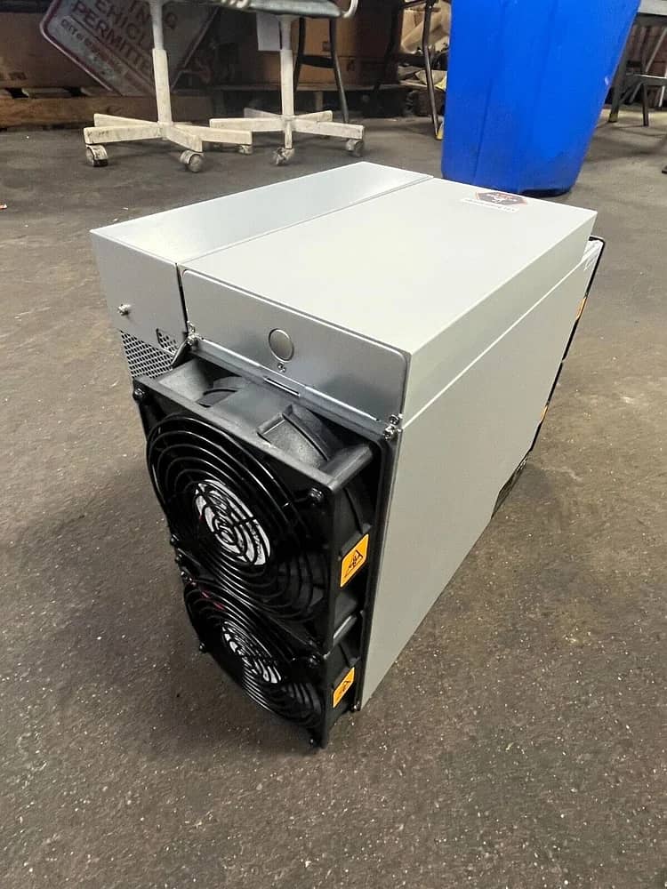 Antminer S21 XP Hyd (473Th) 1