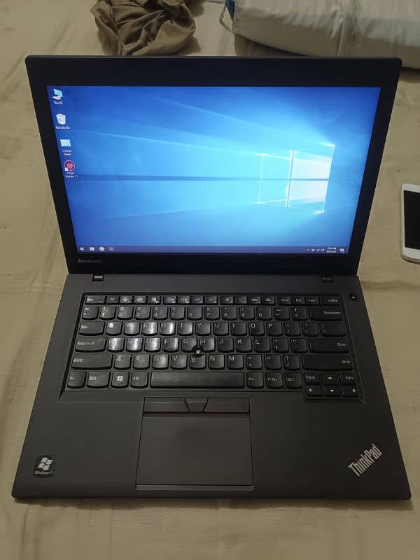 Lanavo Thinkpad core i3 5th gen L450 3