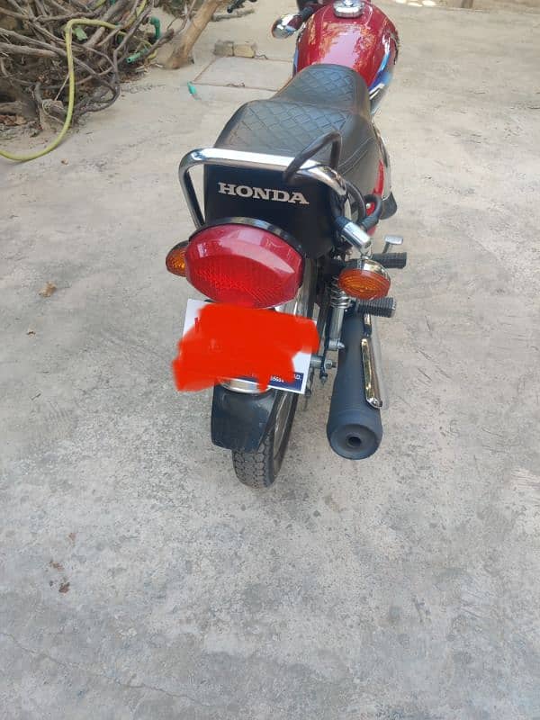 Min apna bike Honda CG 125 sale kr Raha hun 1