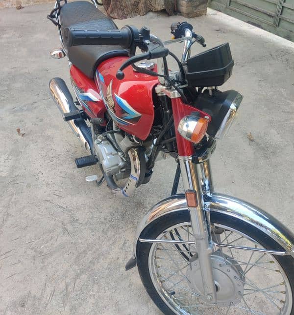 Min apna bike Honda CG 125 sale kr Raha hun 3