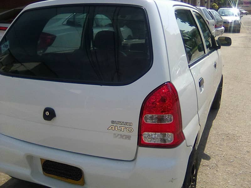 SUZUKI ALTO VXR MODEL 2010 WHITE COLOUR BEHTREEN CONDITION 7